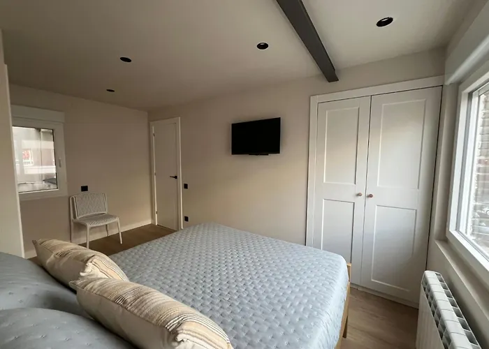 El Rincon De San Lorenzo-subirats * خيخون